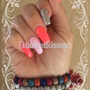 Meet your Posher, BasketKisses